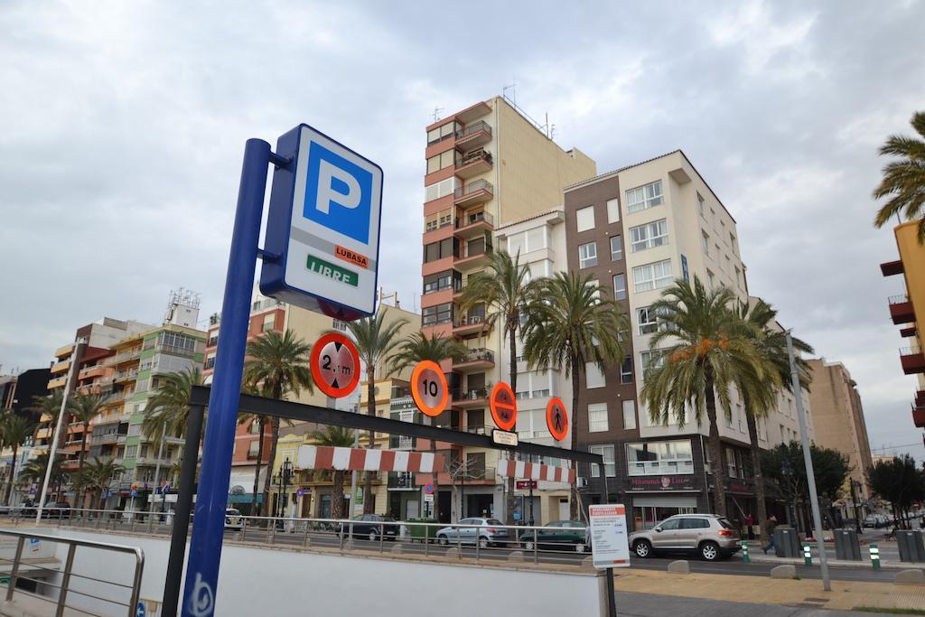 Apartamentos Marina Suites Grao de Castellon Esterno foto